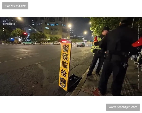 【交通整治】民警临检遇“网购达人” ,送新款“玫瑰金”! 【交通整治】民警临检遇“网购达人” ,送新款“玫瑰金”!