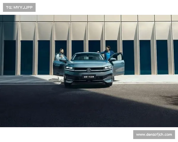 全新迈腾基于MQB-B平台打造，采用新的内饰与外观设计